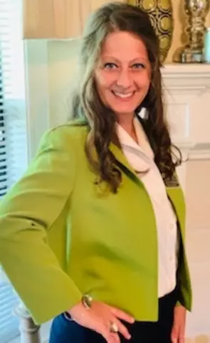 Stephanie Arender, Atoka, Real Estate Agent